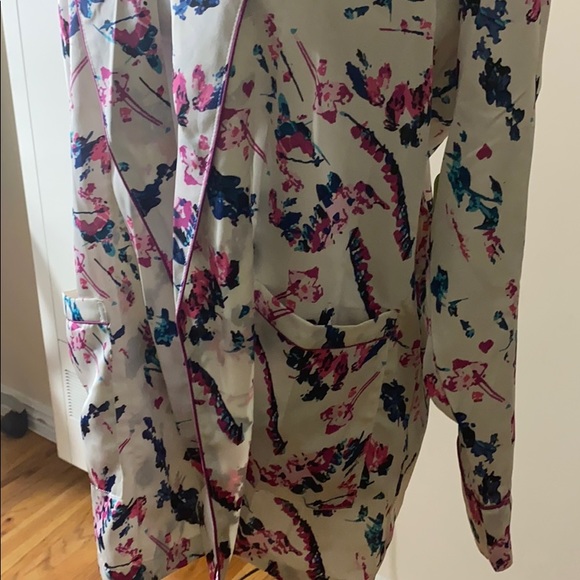 sam edelman abstract floral satin robe - Picture 4 of 6